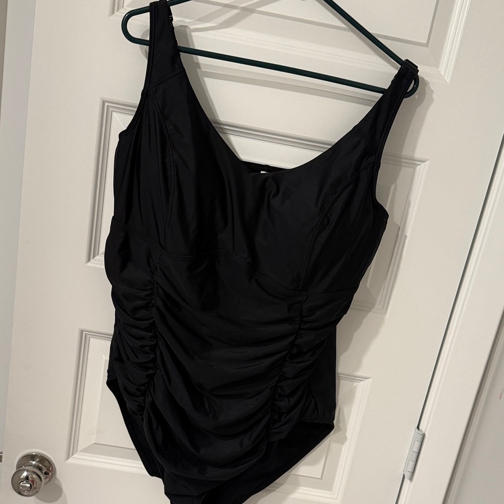 ARTESANDS Black Ruched One-Piece Swimsuit E F PLUS ELEGANT SWIM SUIT WIRE bra 18
